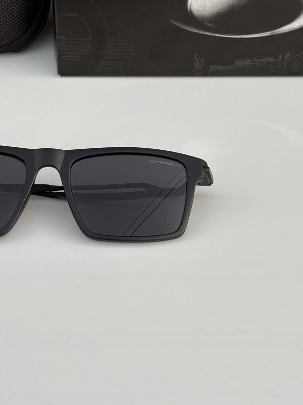 Oakle.y 8801 black
