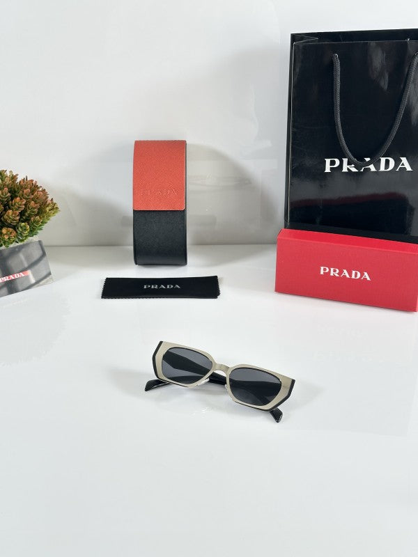 Pradaa (Women's) 018 Silver Black