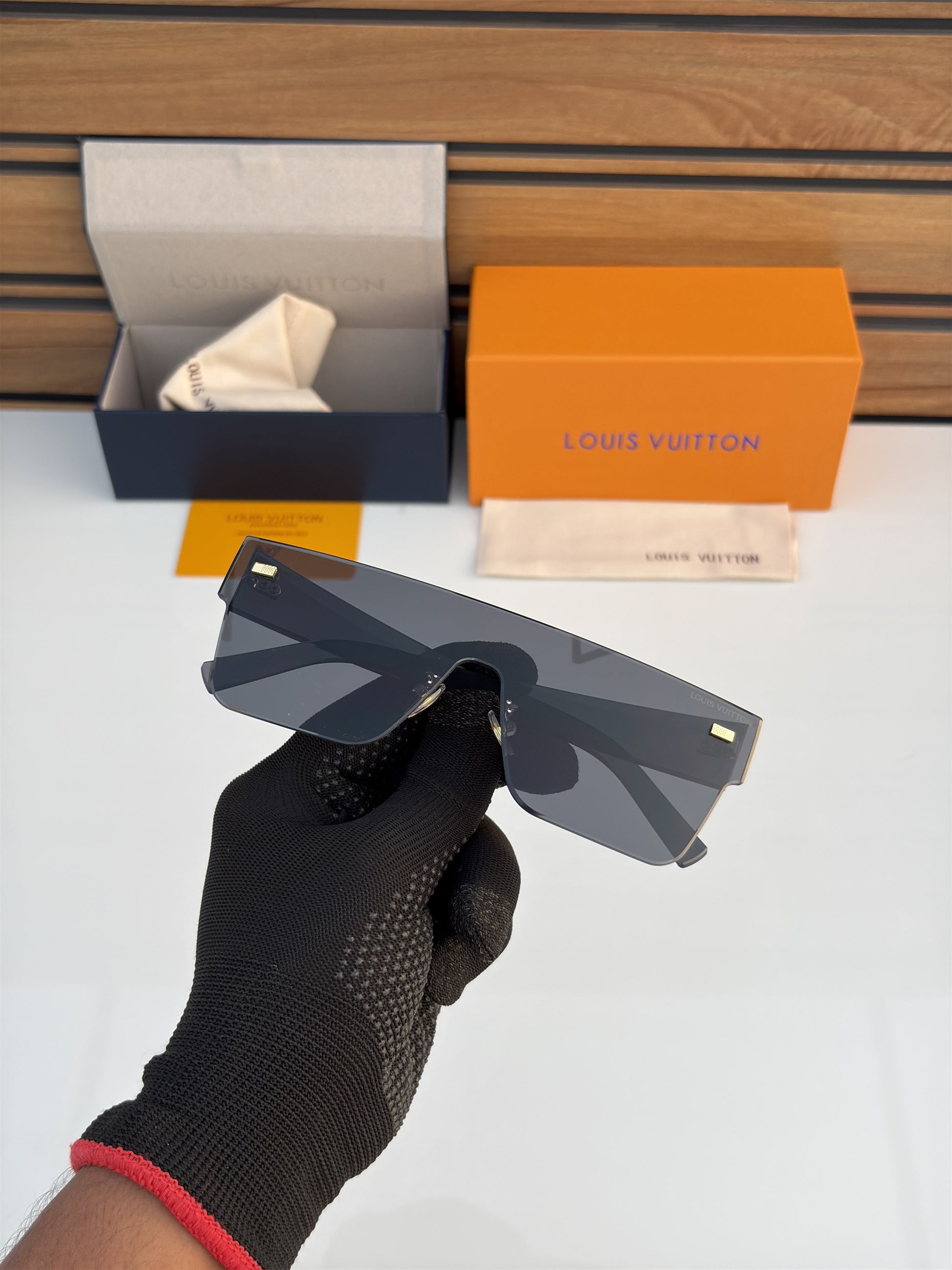 Louis.Vuitton 58051 black