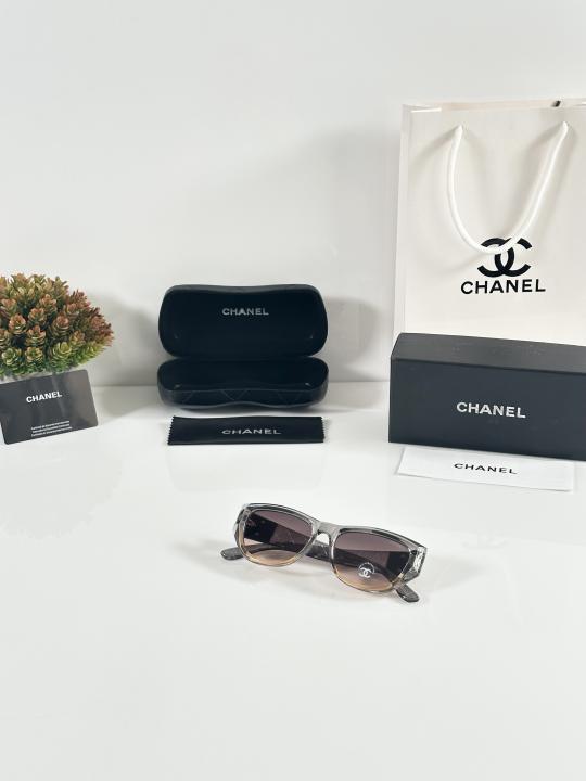 Chaneel Unisex Water Green Sunglasses - Women