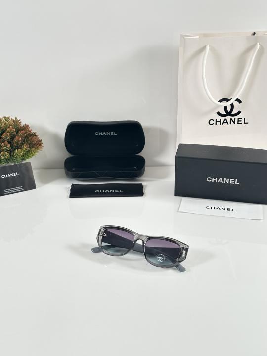 Chaneel Unisex Grey Green Sunglasses - Women