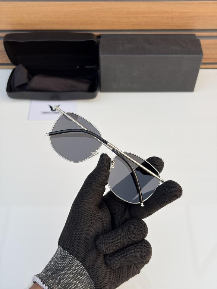 Gentlee Monsterr 828 silver black