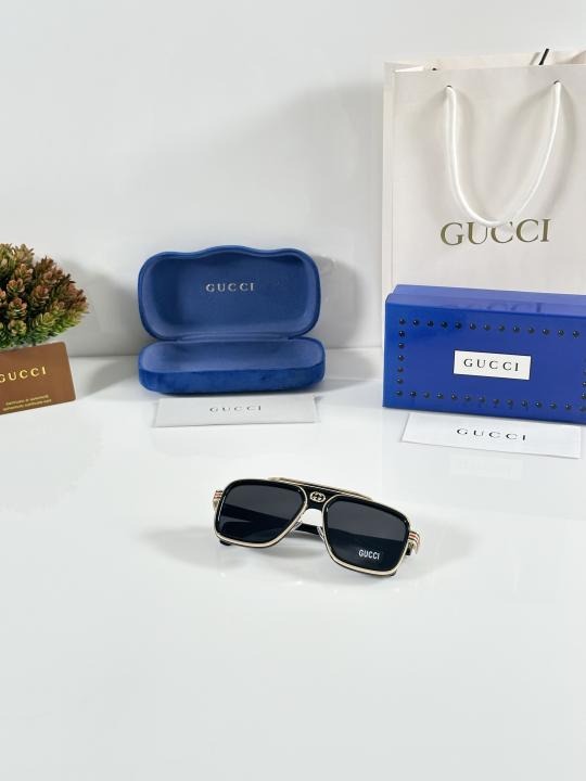 Guccii 1295 Gold/Black