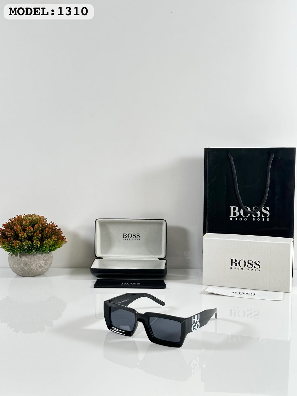 Hugoo Bosss 1310 Black