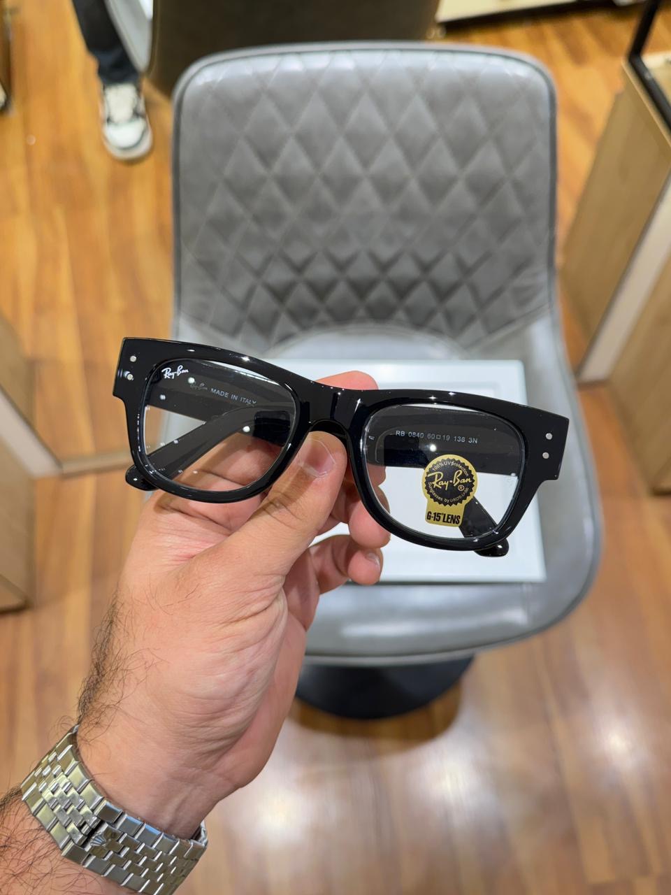 RayBann 0840 Black Premium Frame