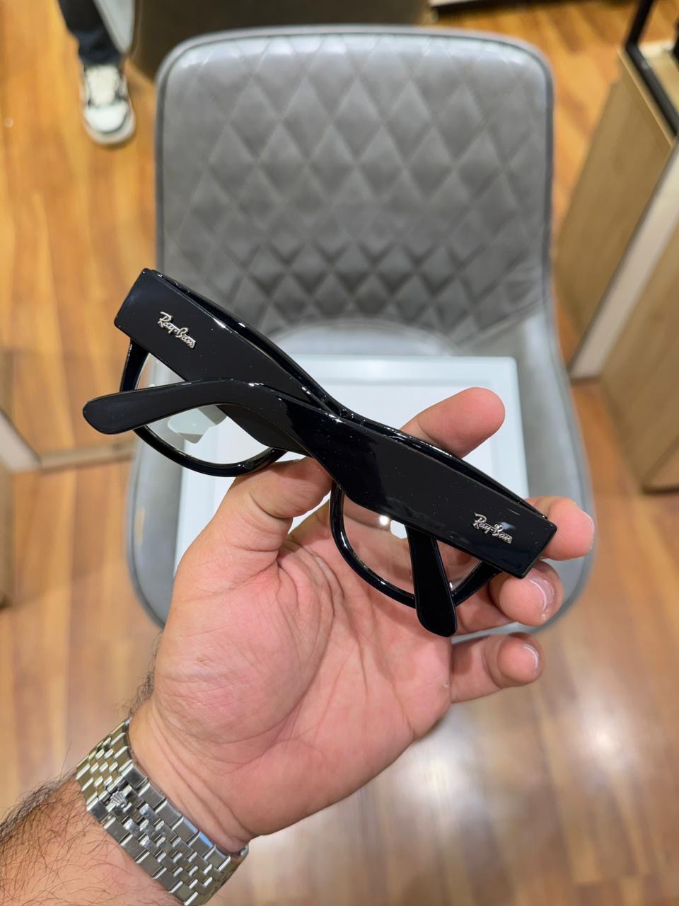 RayBann 0840 Black Premium Frame