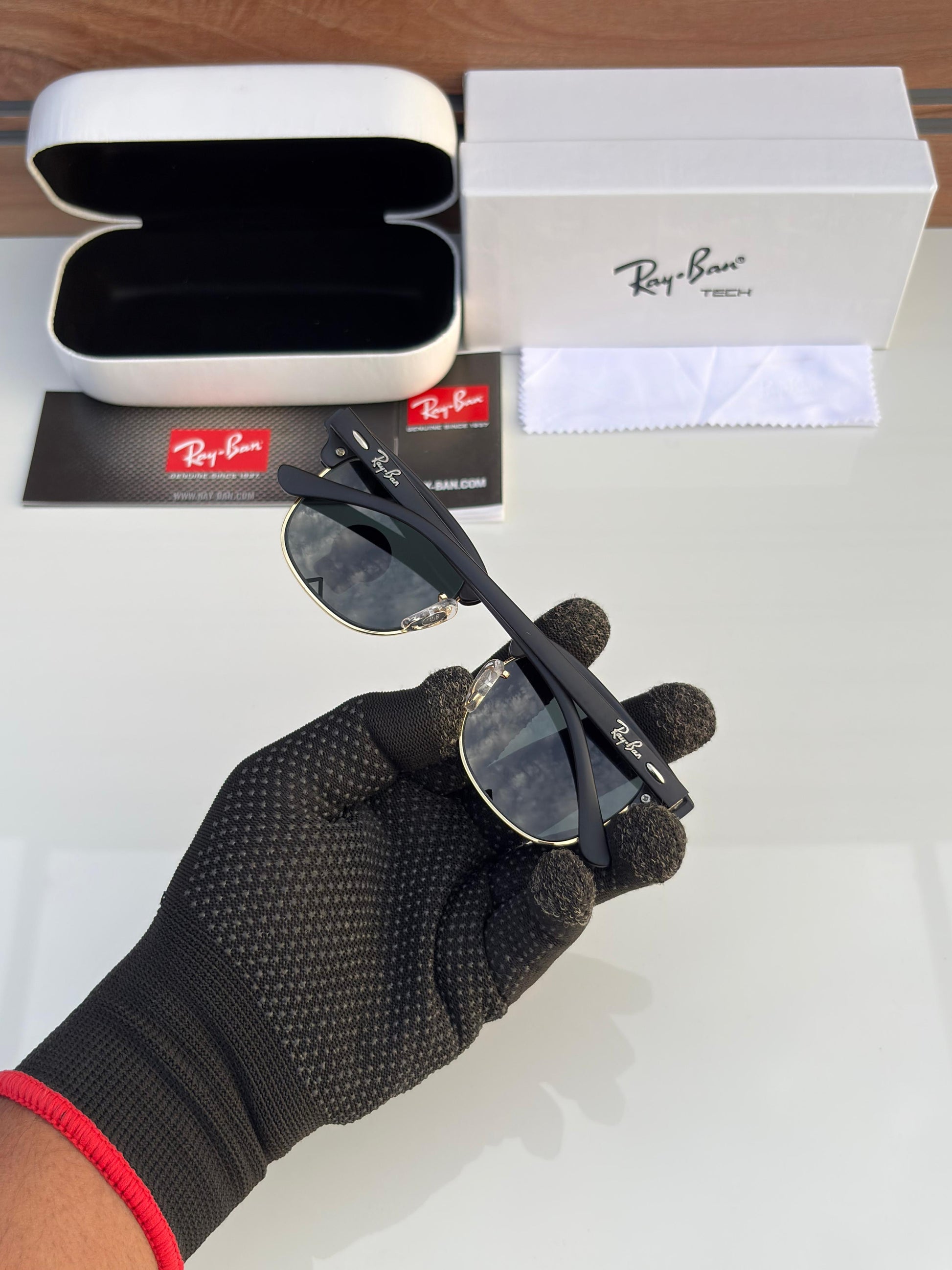 Rayban 3016 ClubMaster Matte Black/Gold Premium (Glass Lens)