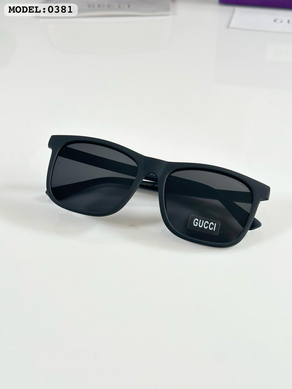 GUCCII 0381 MATE BLACK6617 PRINTED BLACK WHITE (Copy)