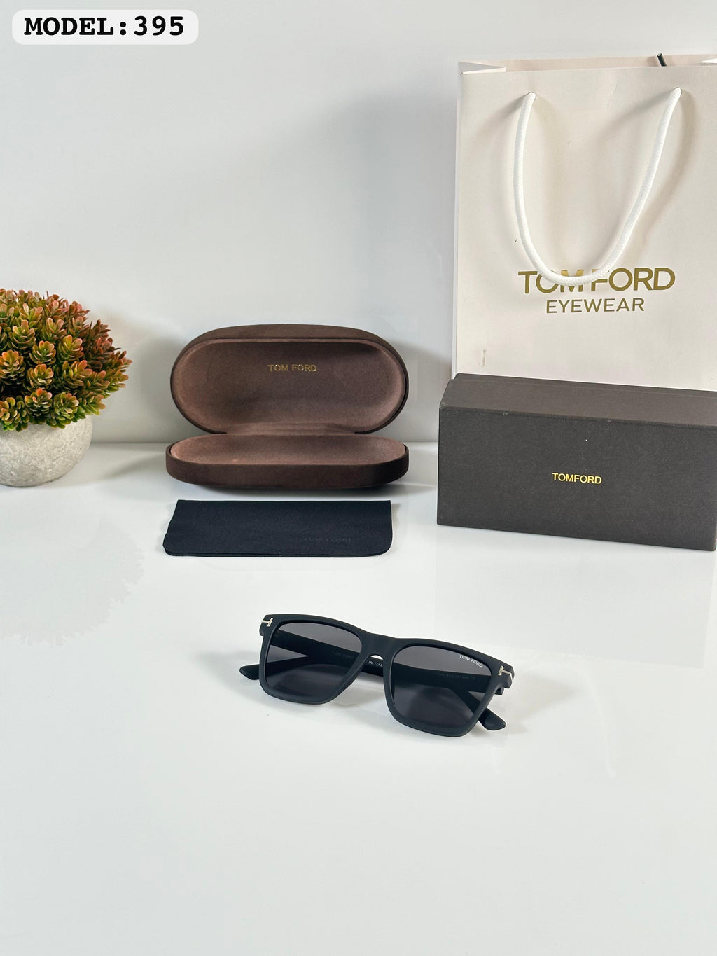 TOMFORDD 395 BLACK