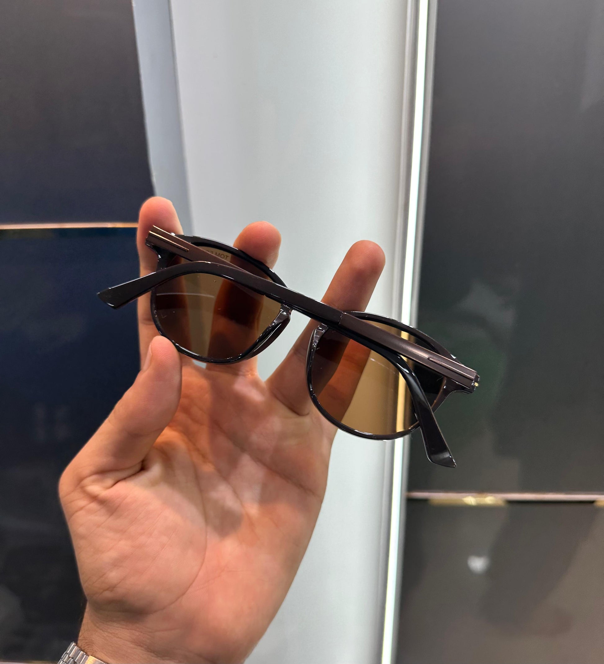 Tomforrd All Brown LUXURY Shades 2028