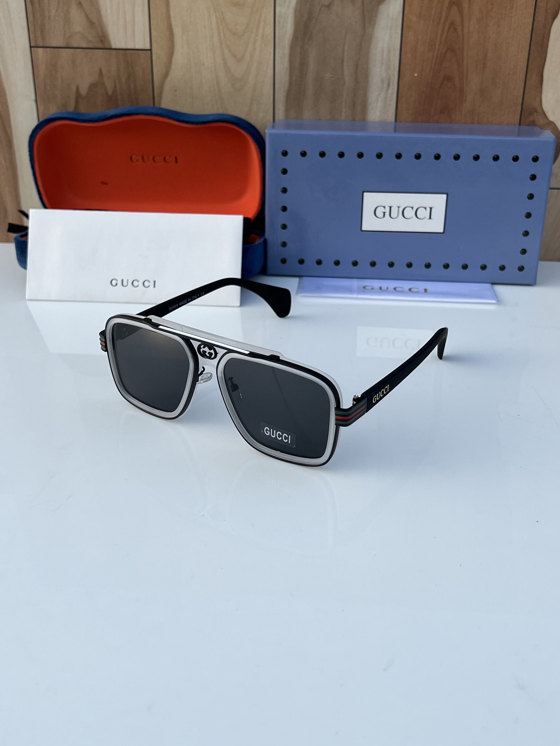 Guccii 1295 White/Black