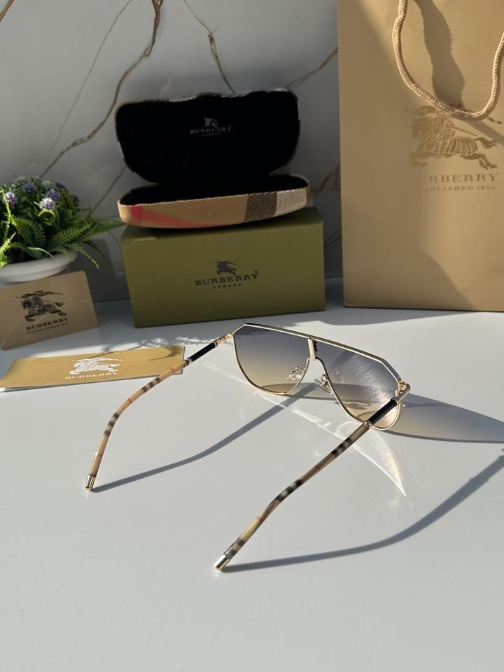 Burberry 23068 Sea/Green