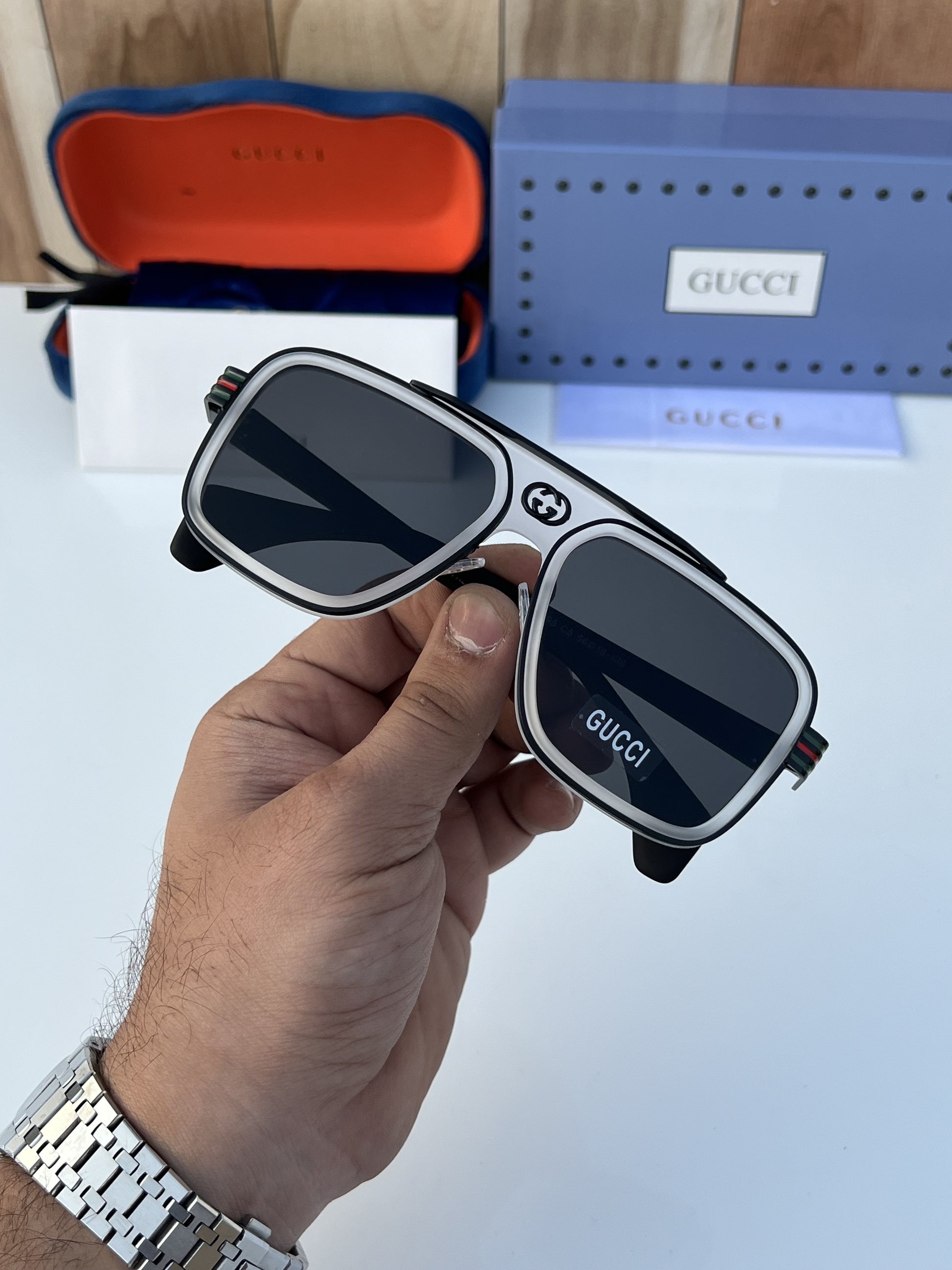 Guccii 1295 White/Black