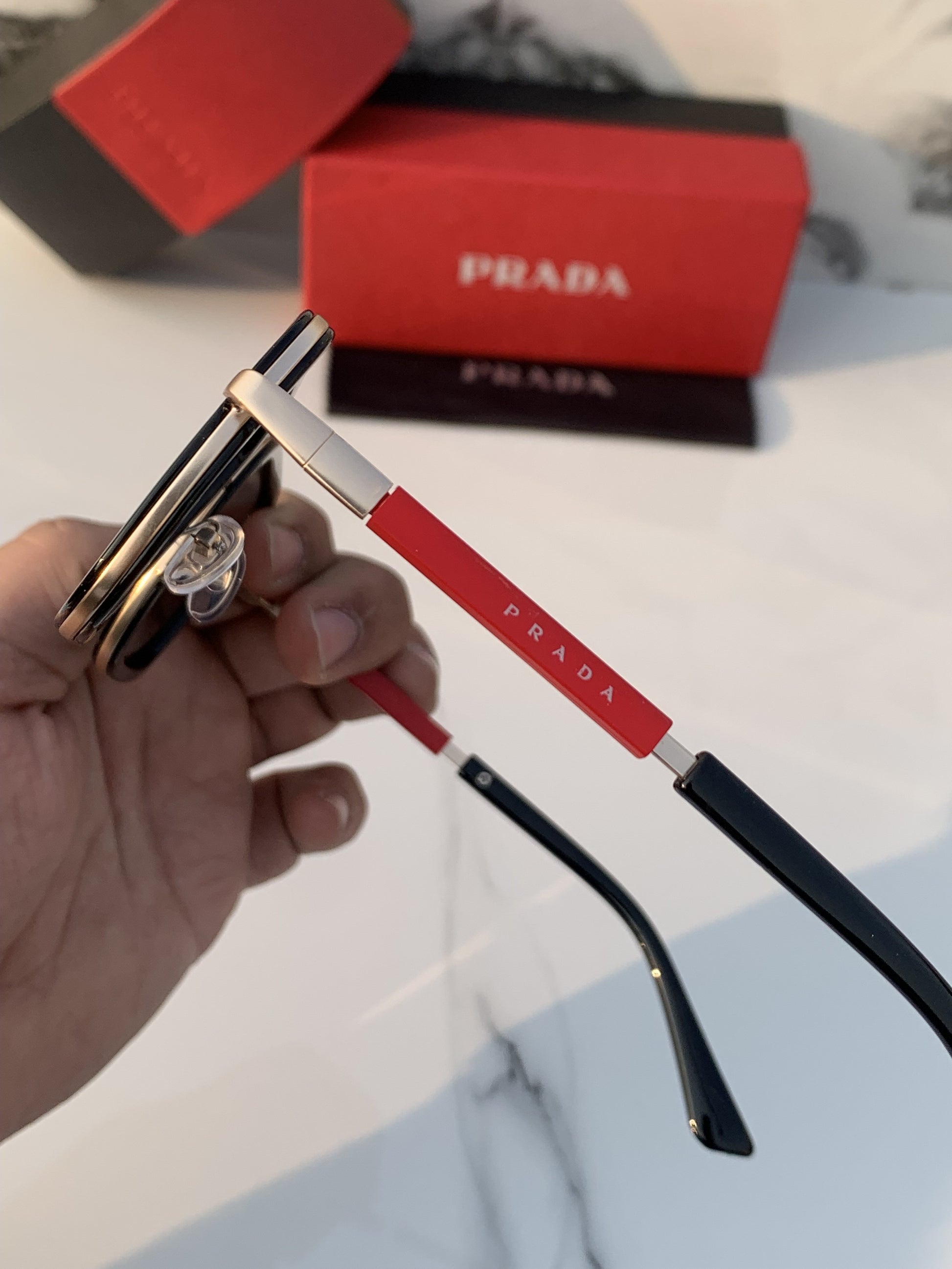 Pradaa 8805 Gold/Black