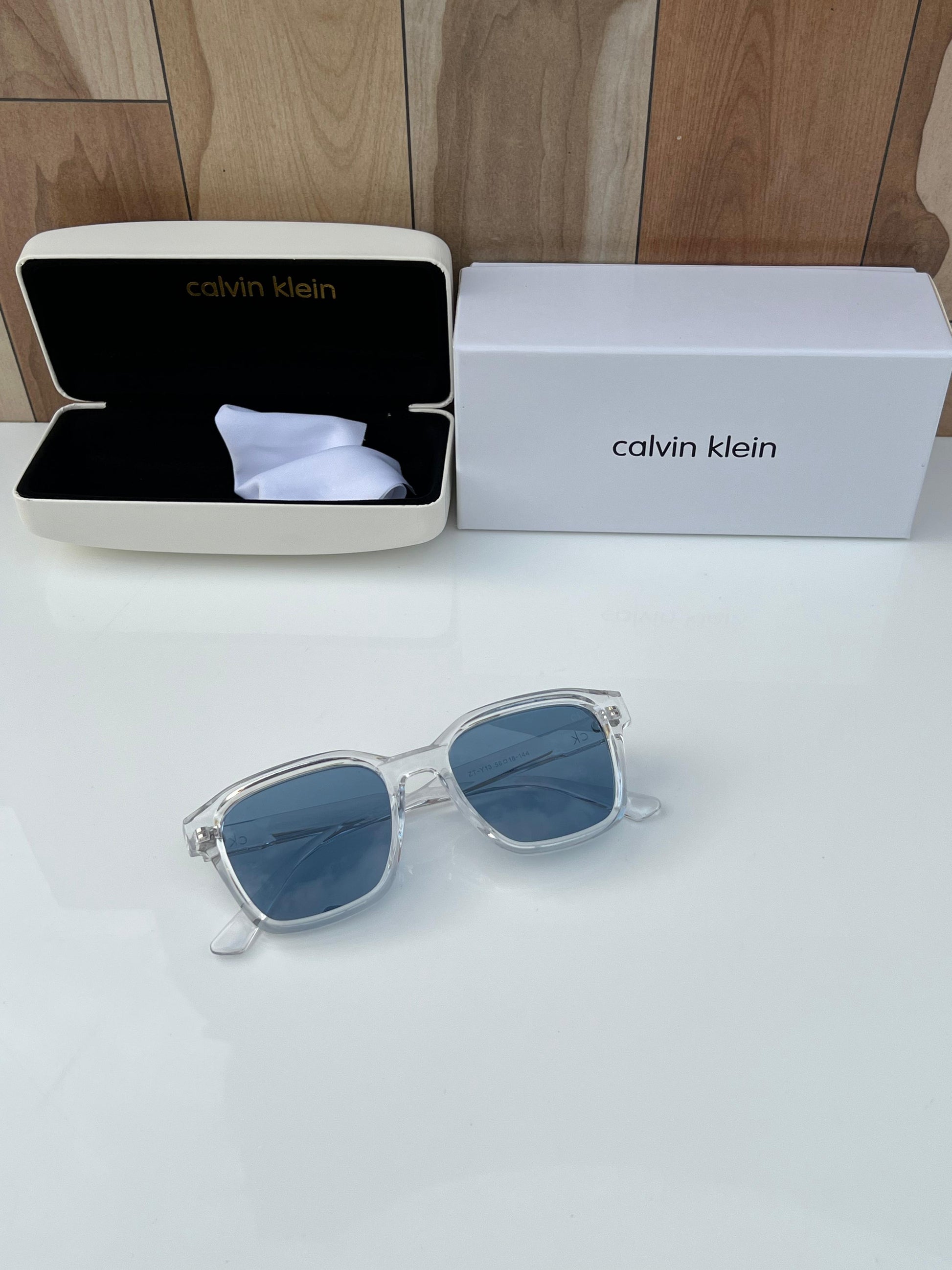 Calvinn Kleinn Y13 Water Blue