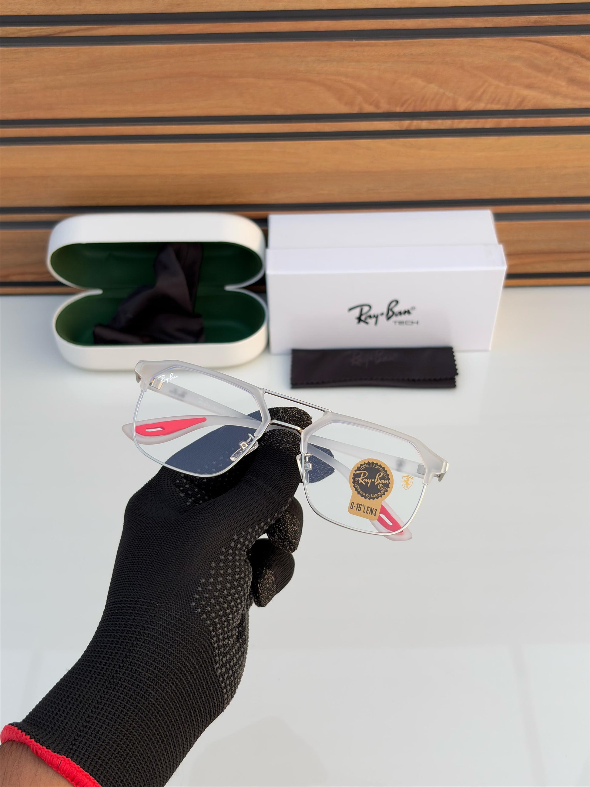 Raybann 04 Silver/Transparent Red tip