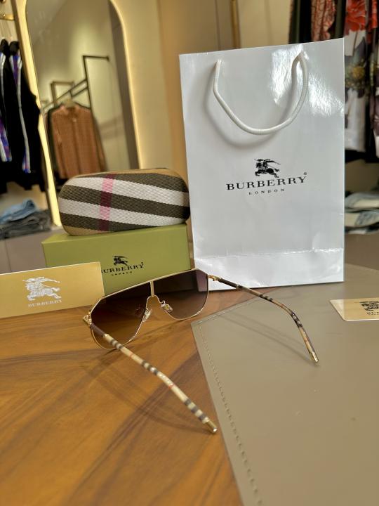 Burrberry 23068 Brown