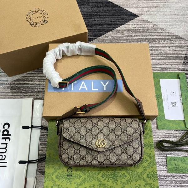 Guccii Ophidia mini GG Canvas Shoulder Bag