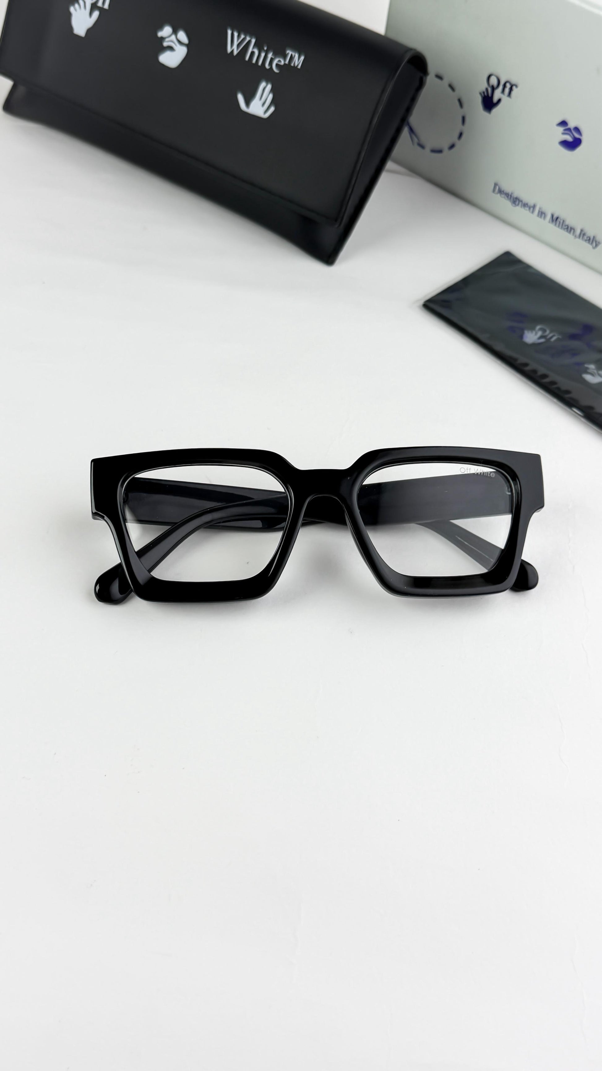 OFF White Premium Black Frame