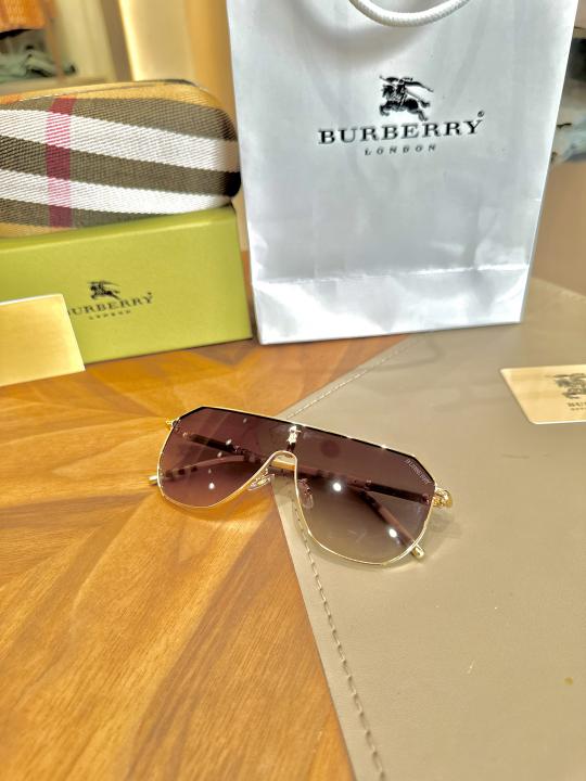 Burrberry 23068 Brown