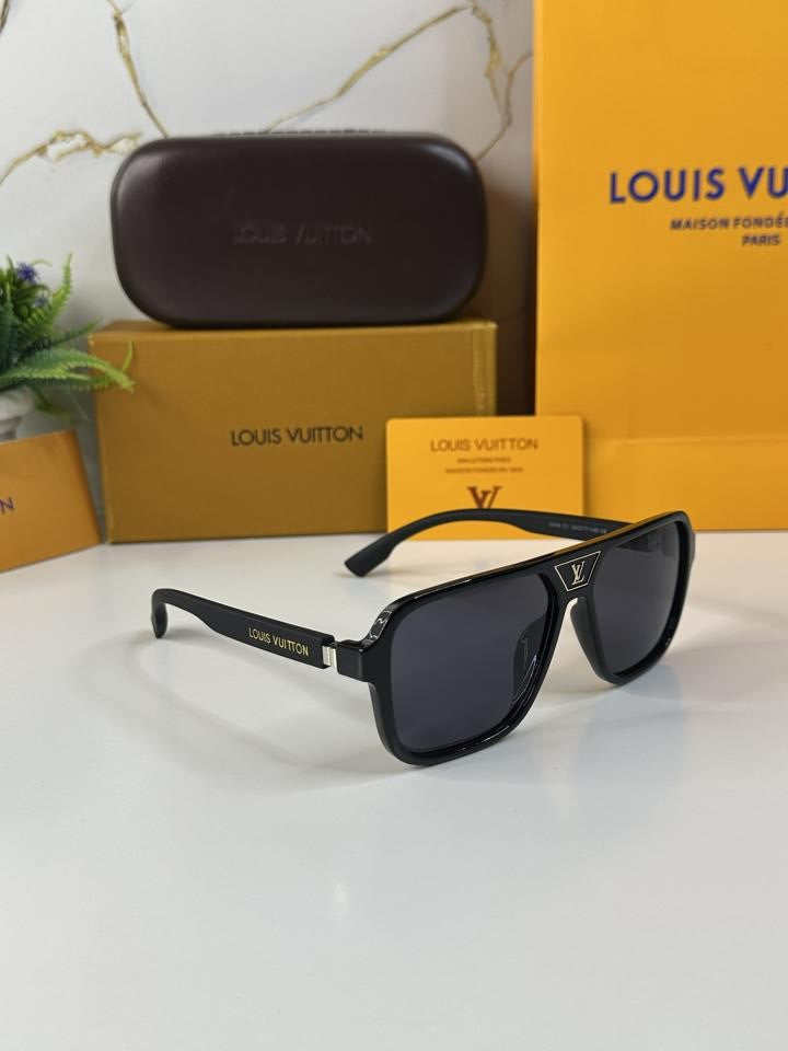 Louiis Vuiiton 8946 Black