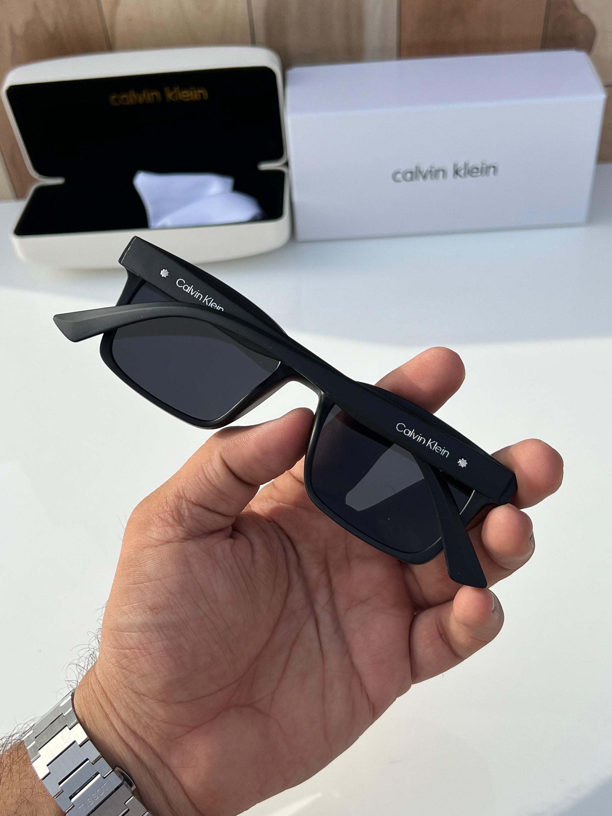 Calviin Kleinn Y13  Black Sunglass (Polarized)
