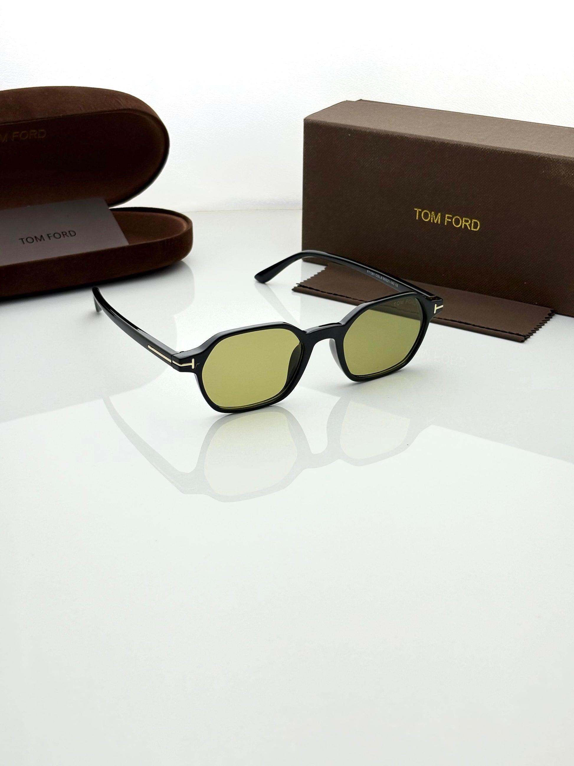 Tomforrd 1301 Black
