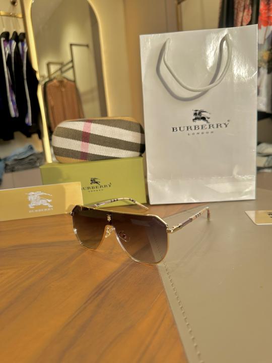 Burrberry 23068 Brown